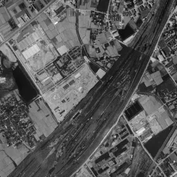 健都 (吹田操車場跡)周辺の 1961〜1969 年の空中写真