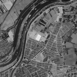 健都 (吹田操車場跡)周辺の 1961〜1969 年の空中写真