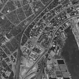 神戸ハーバーランド周辺の 1961〜1969 年の空中写真