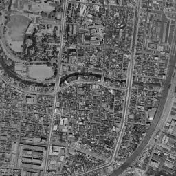 汐留シオサイト周辺の 1961〜1969 年の空中写真