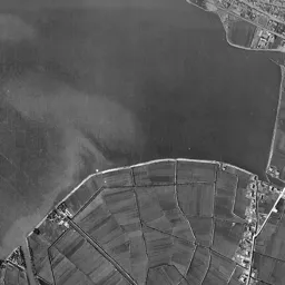 富山新港 (新湊)周辺の 1961〜1969 年の空中写真